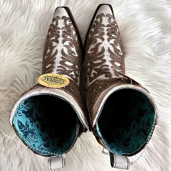 NIB Corral Distressed Beige/Brown 3D Bristle Embroidered Ankle Boots - Picture 7 of 14